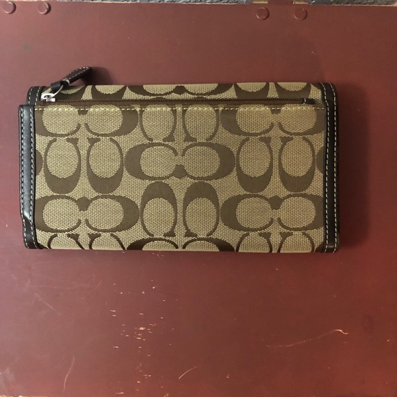 COACH Signature Jacquard With Leather Trim Tri Fold Wallet - Snap Closure - Picture 2 of 10